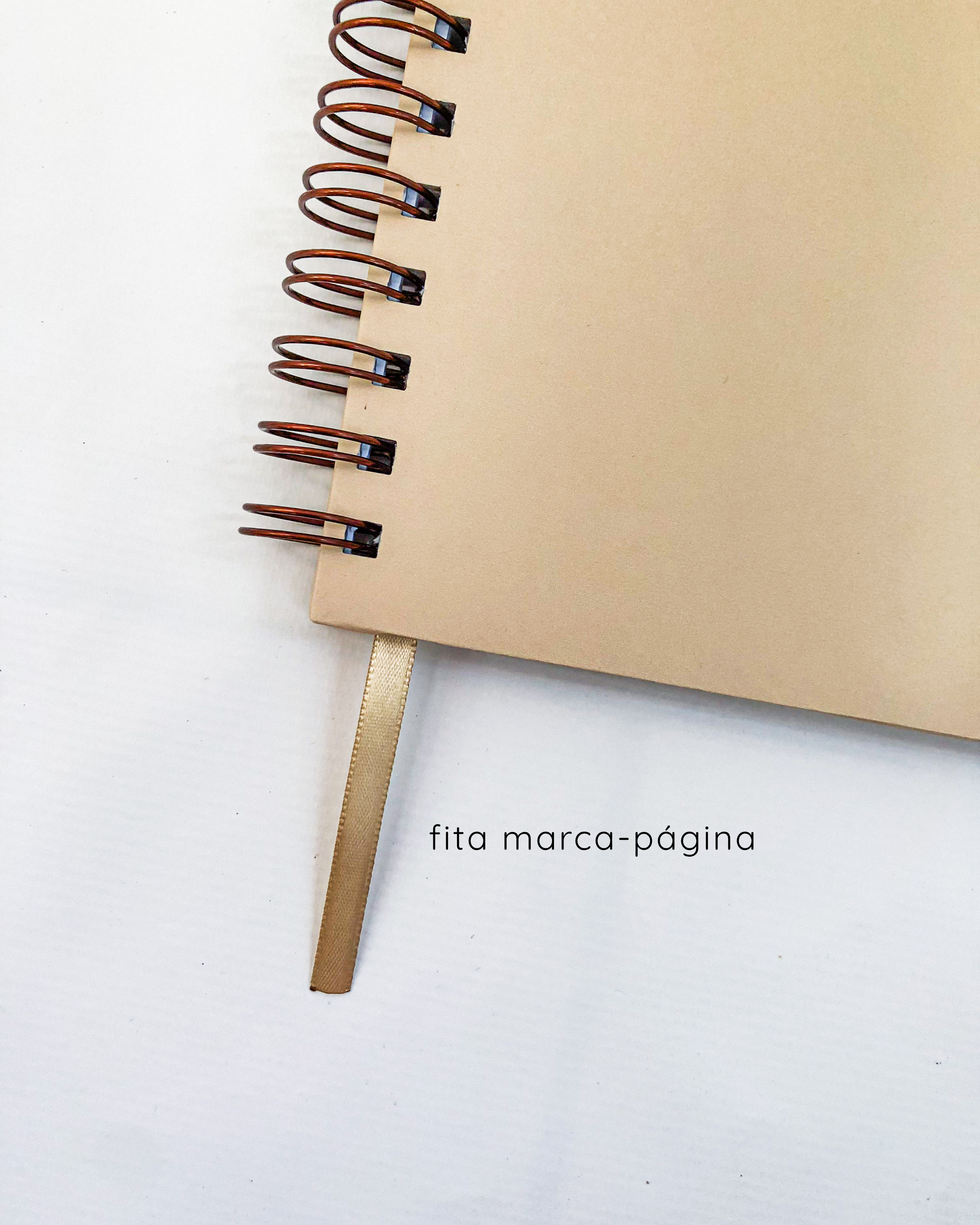 Albúm M • capa dura com laço | Crie seu encadernado
